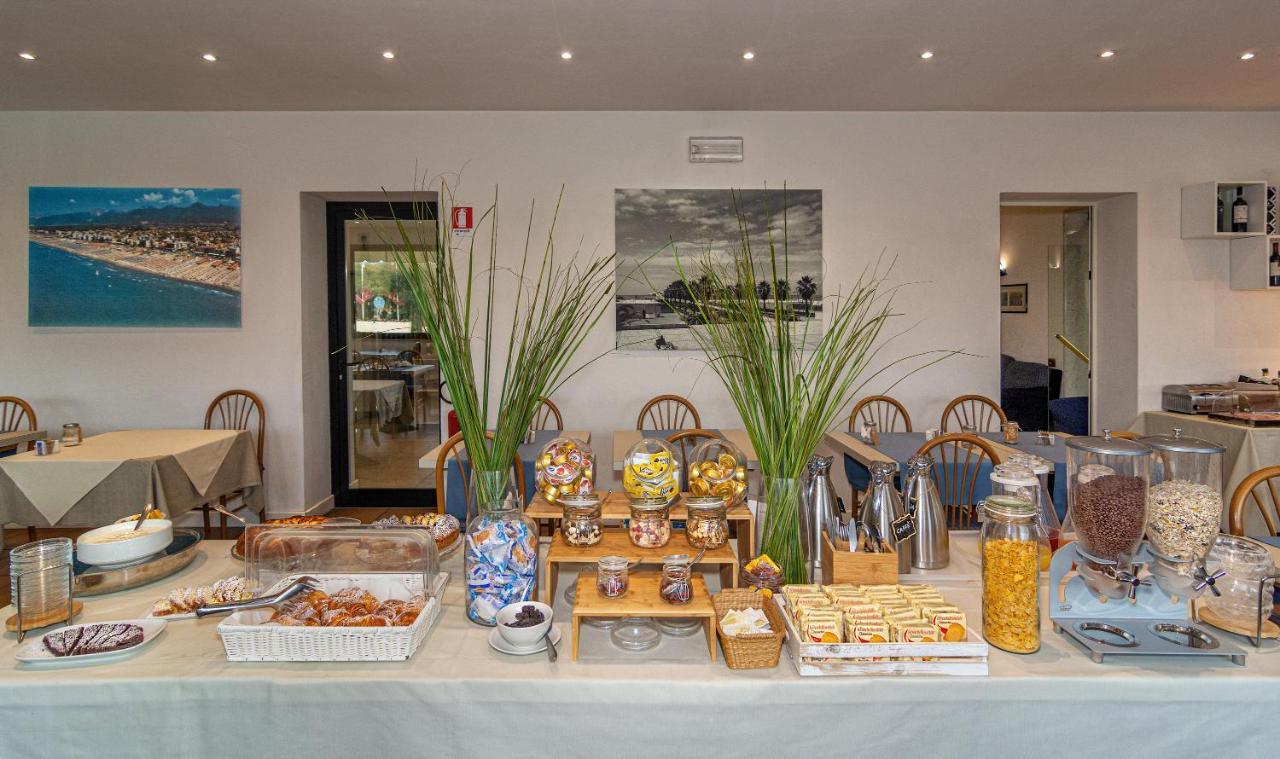 Hotel Brunella Lido di Camaiore Zewnętrze zdjęcie